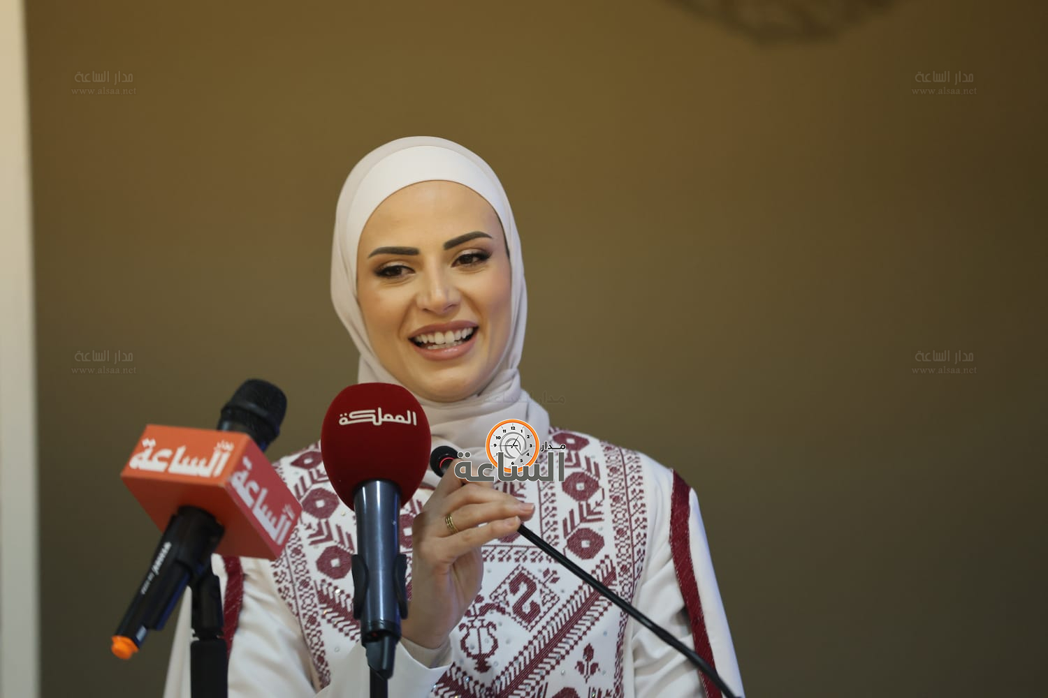 Madar Al-Saa Images 0.610014661979325