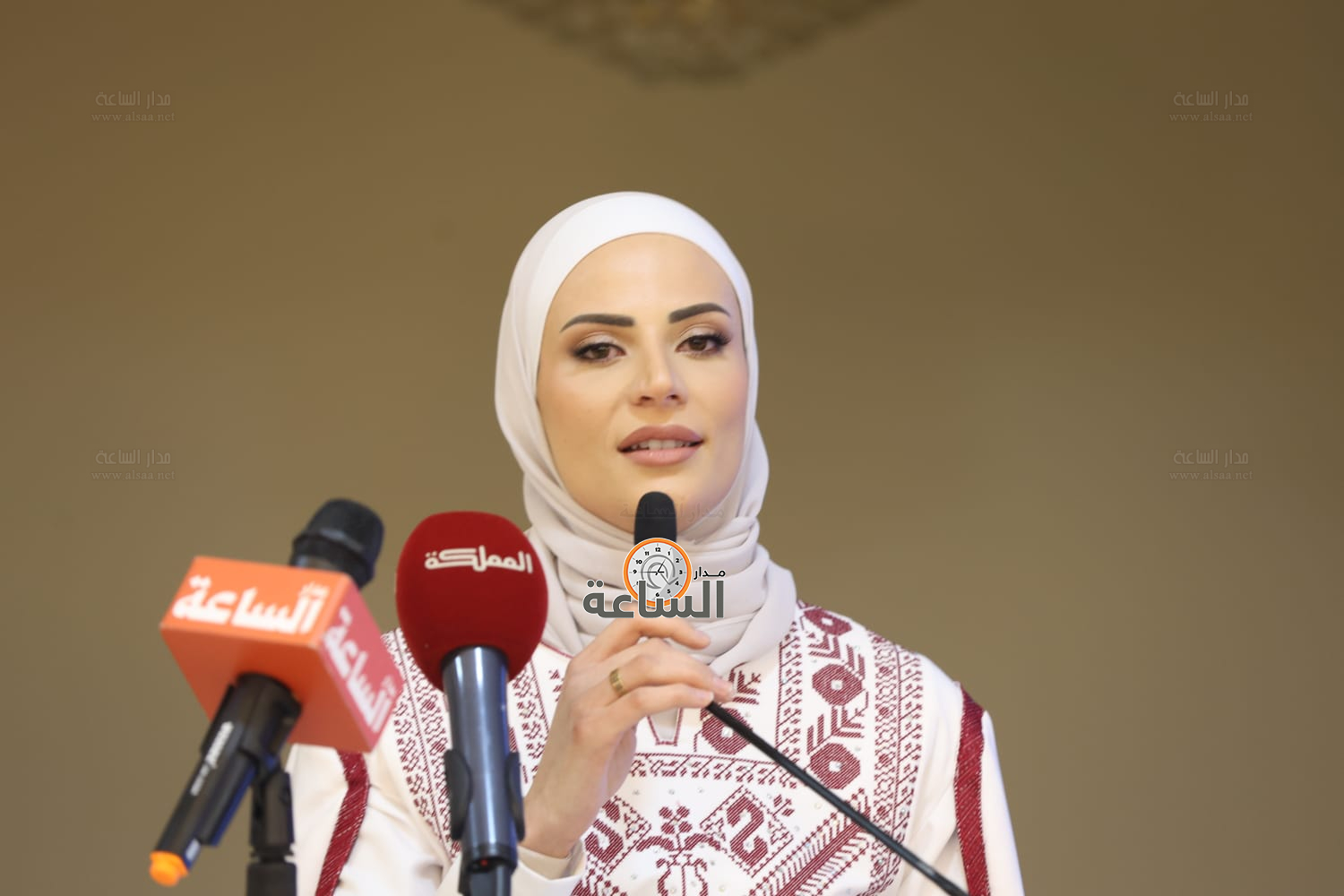 Madar Al-Saa Images 0.721048023280966