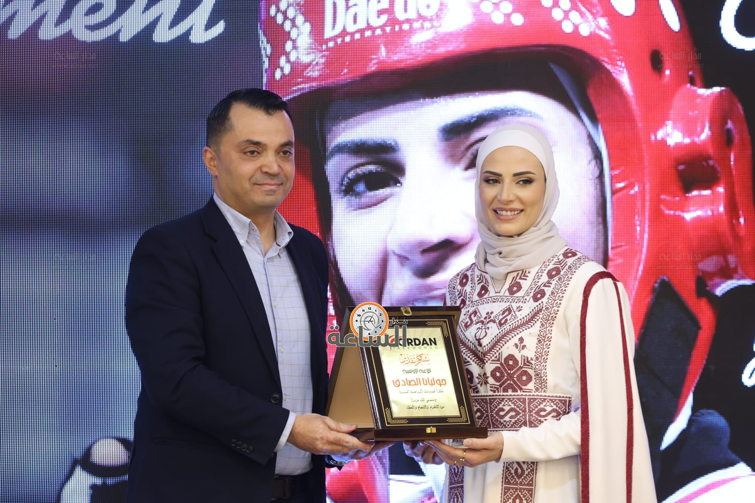 Madar Al-Saa Images 0.6504641215400799