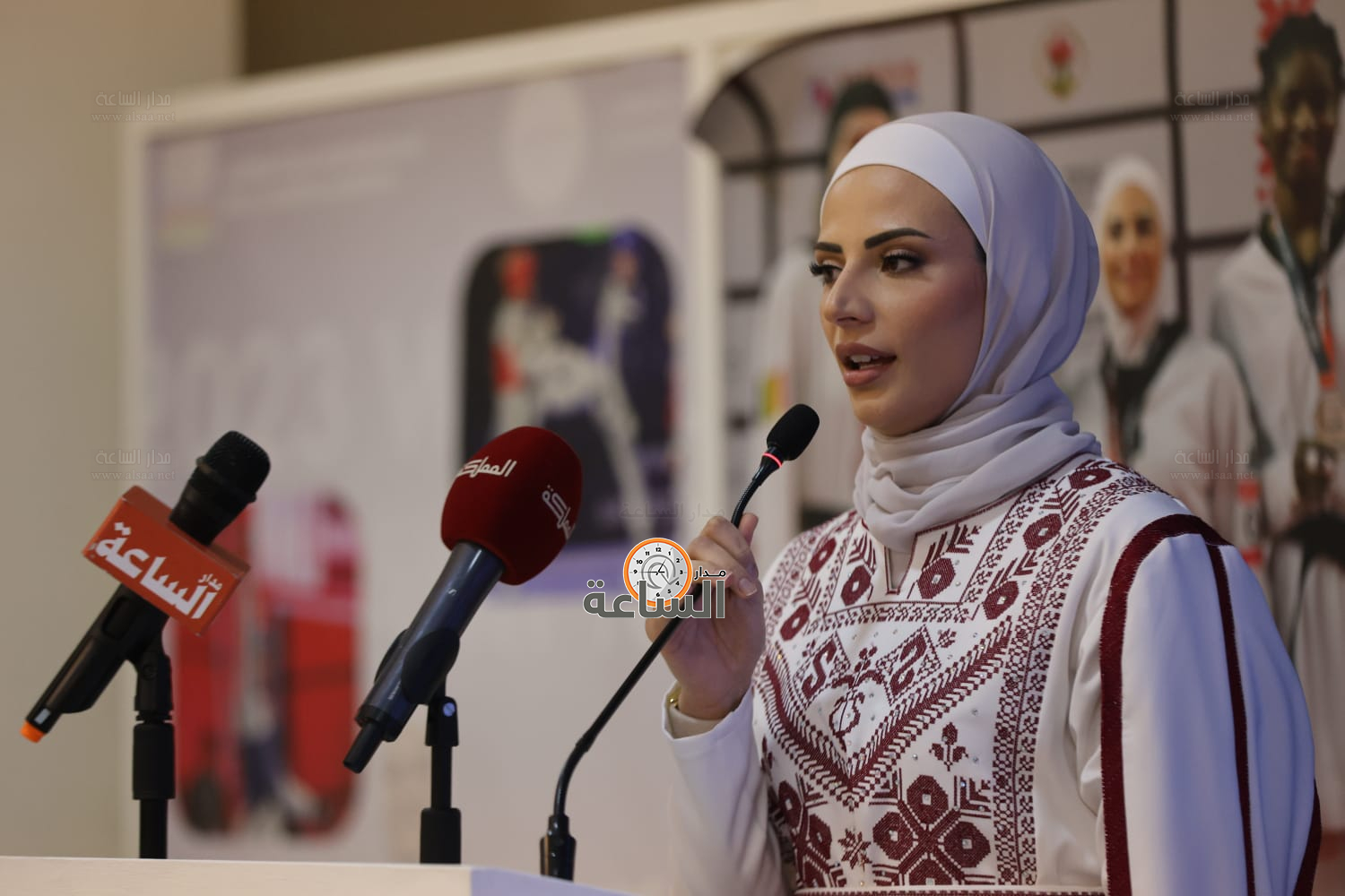 Madar Al-Saa Images 0.10081865348889041