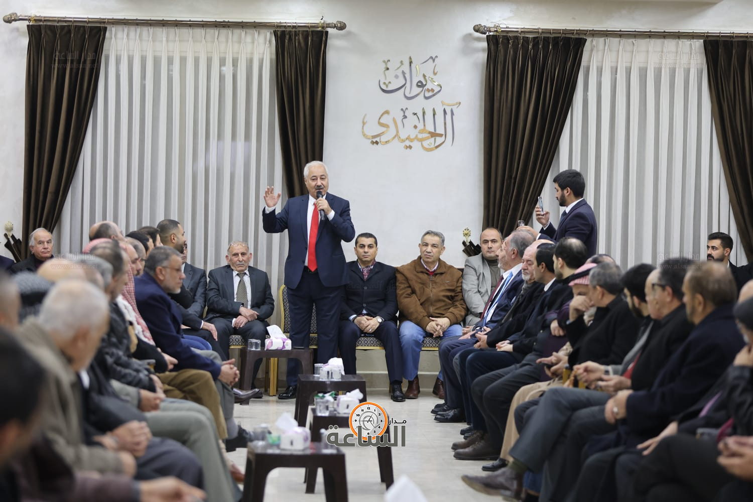 Madar Al-Saa Images 0.8913138543384211