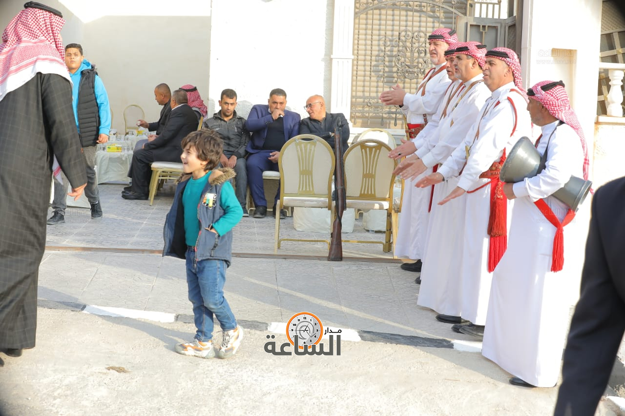 Madar Al-Saa Images 0.7255780144973158