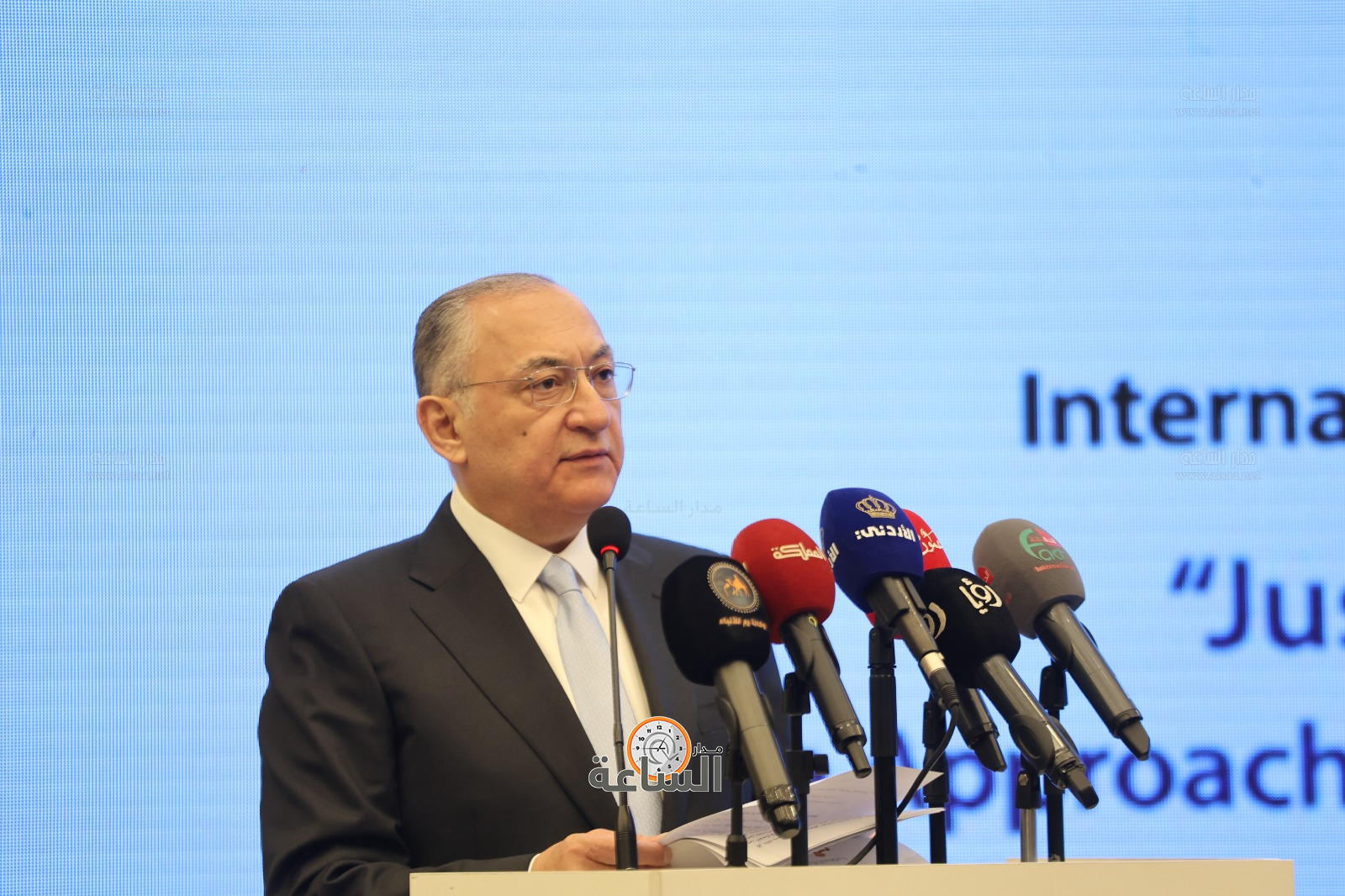 Madar Al-Saa Images 0.560969894162344