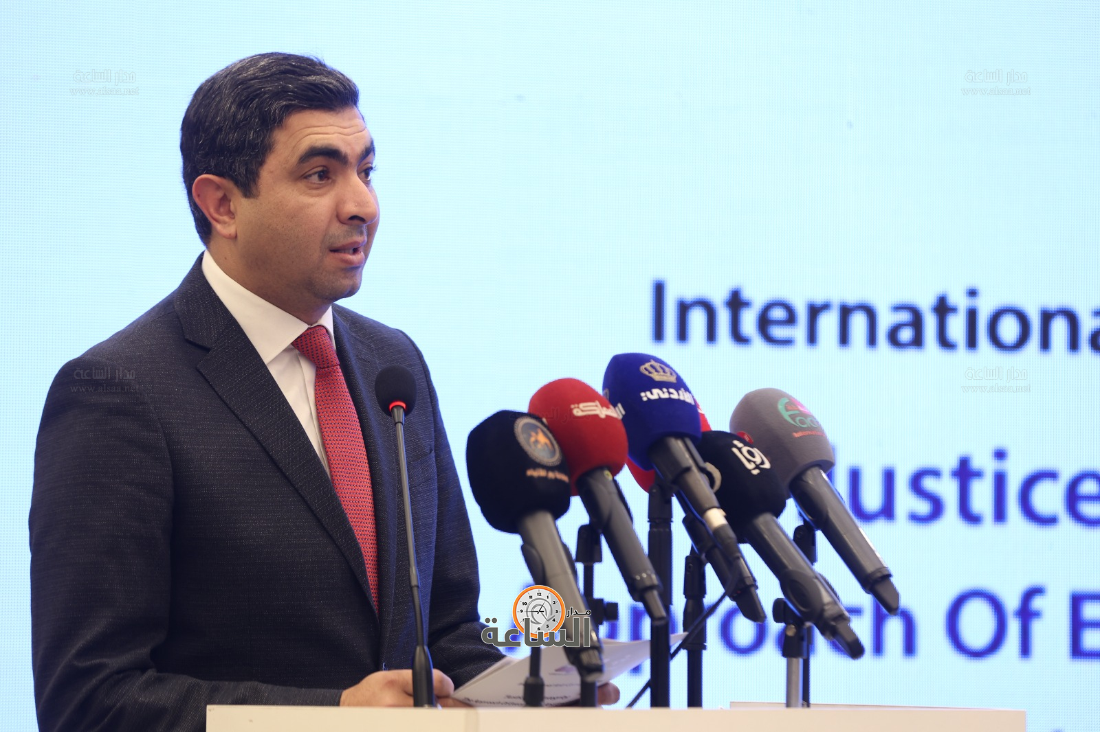 Madar Al-Saa Images 0.3128919271732262