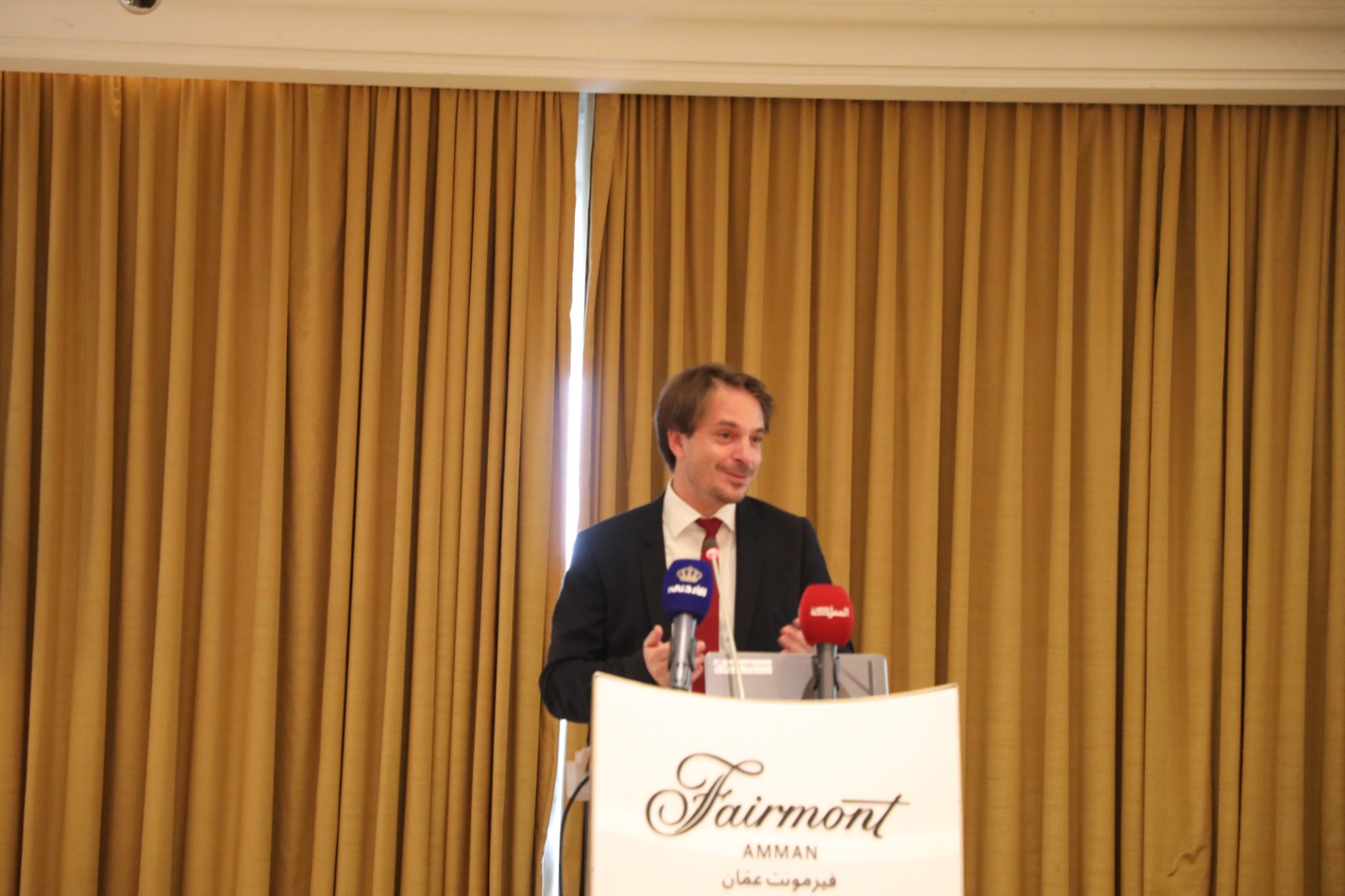 Madar Al-Saa Images 0.6912296536366653