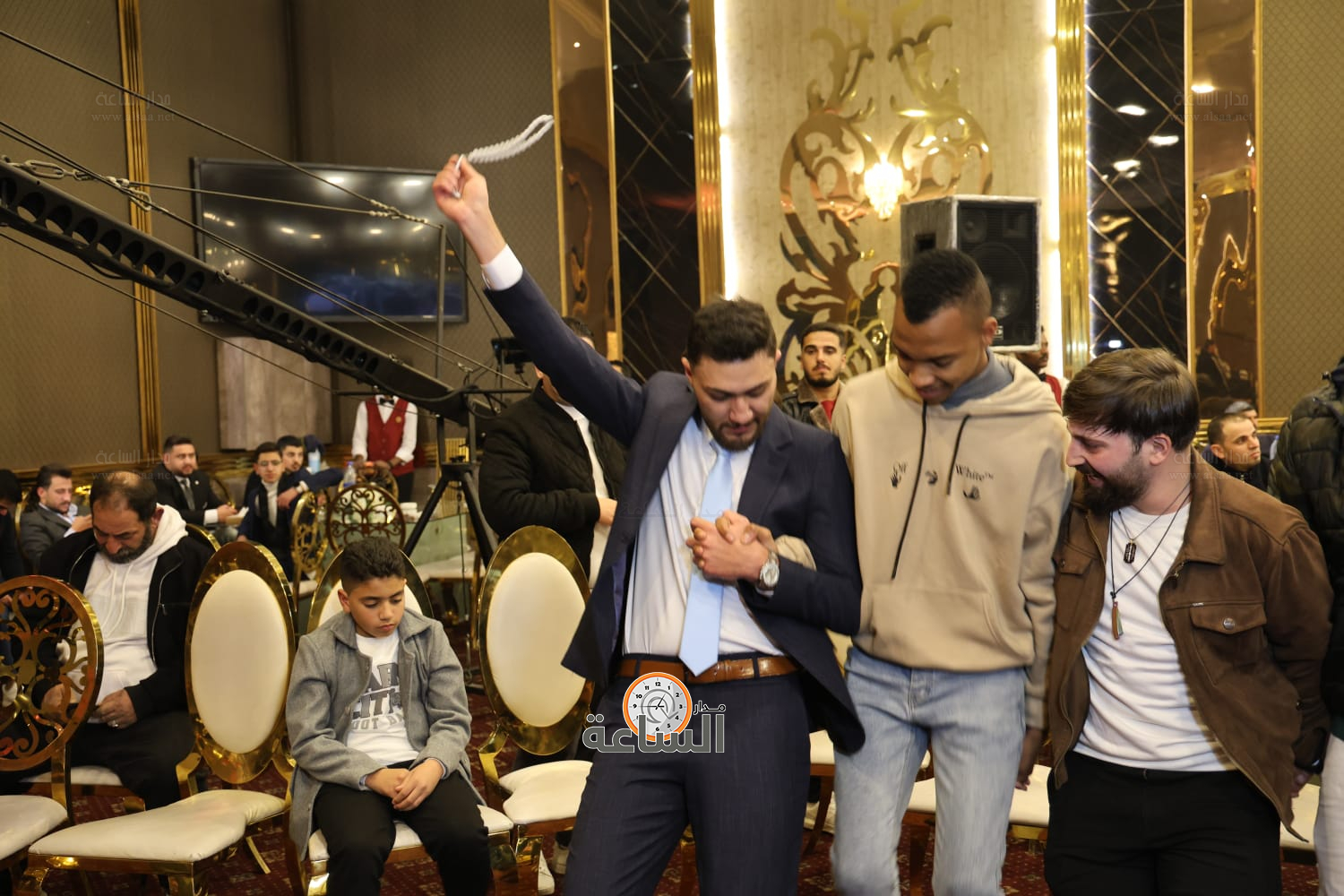 Madar Al-Saa Images 0.15411396036863523