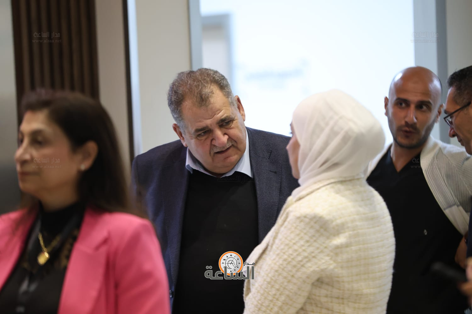 Madar Al-Saa Images 0.9997709620532518