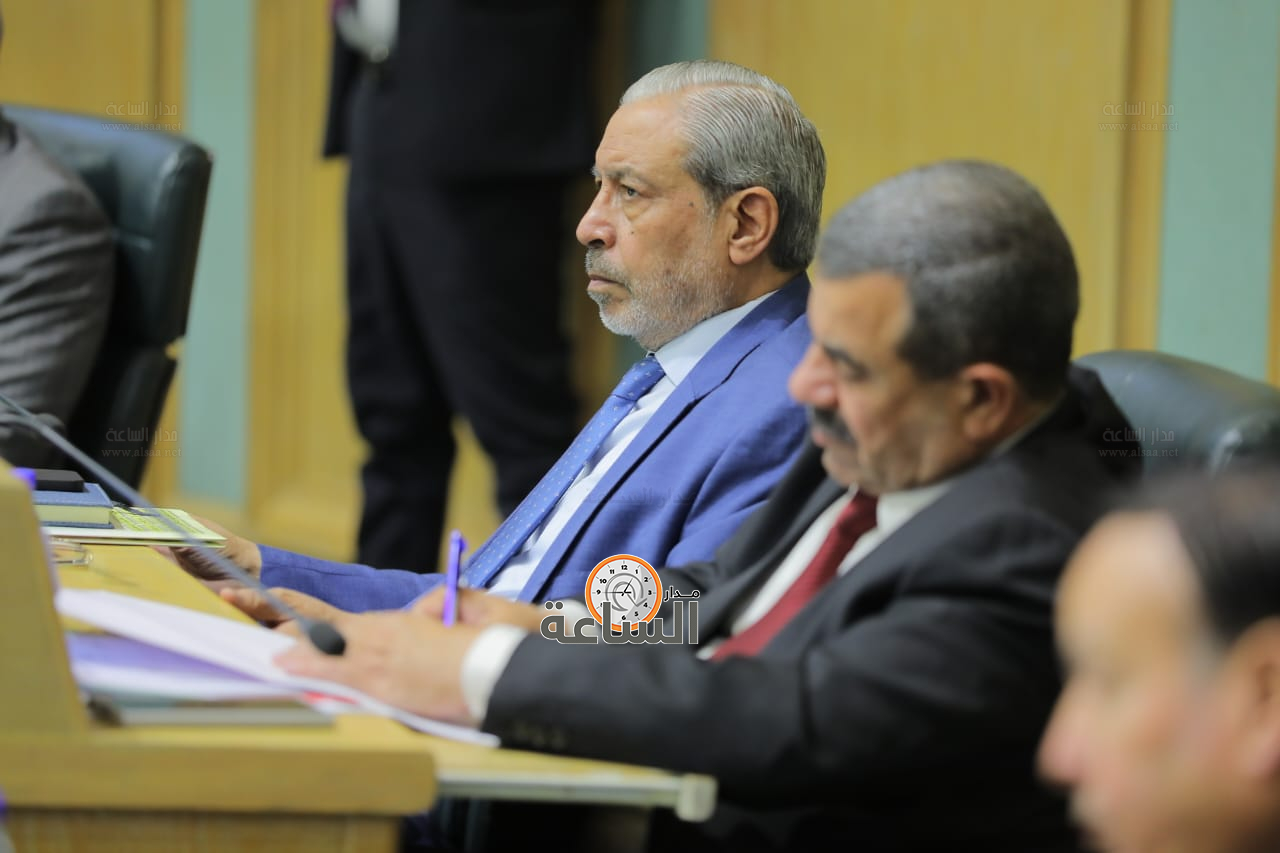 Madar Al-Saa Images 0.7519173575874274