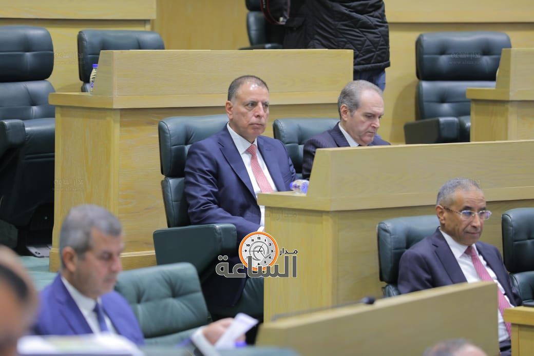 Madar Al-Saa Images 0.20784651152907618