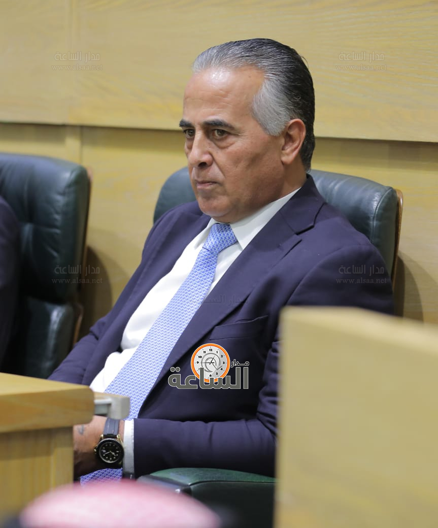 Madar Al-Saa Images 0.7809545348655762