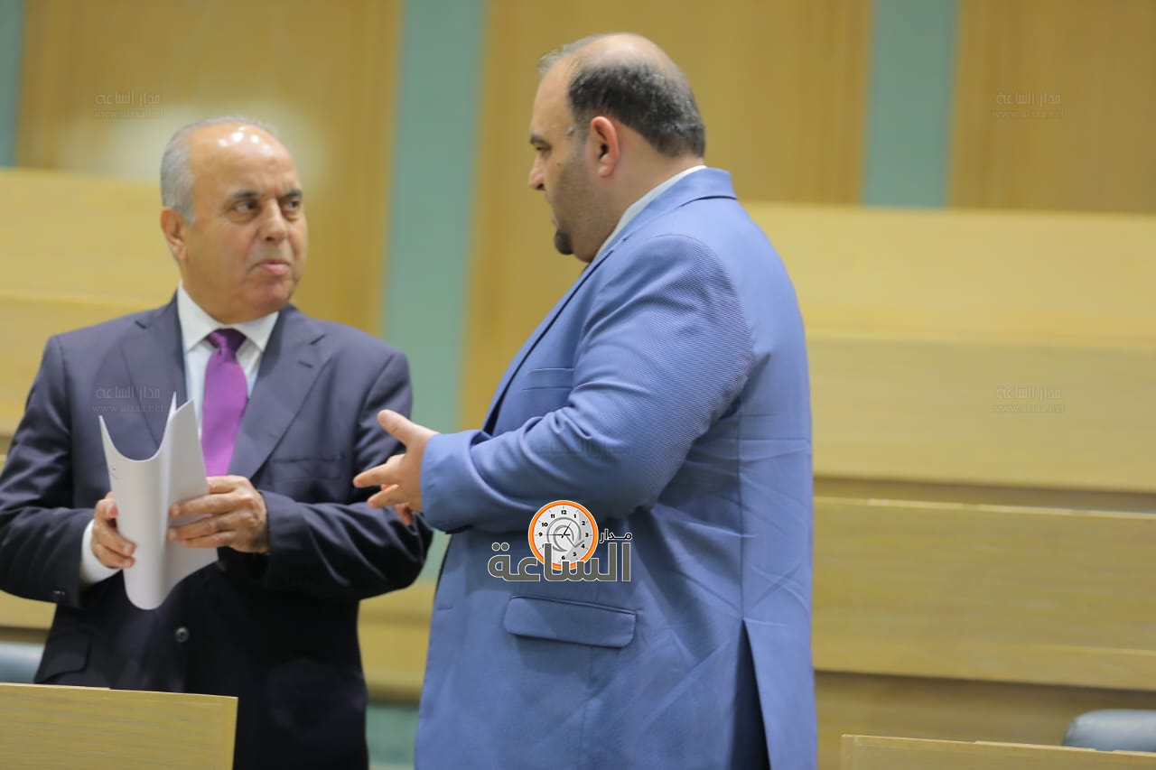 Madar Al-Saa Images 0.33061095725790035