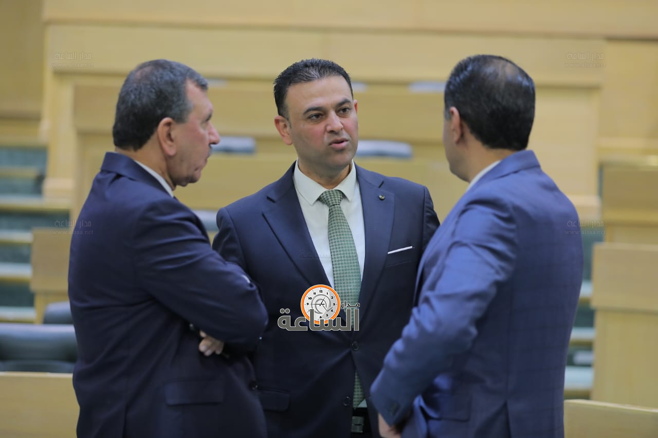 Madar Al-Saa Images 0.41850152394391604