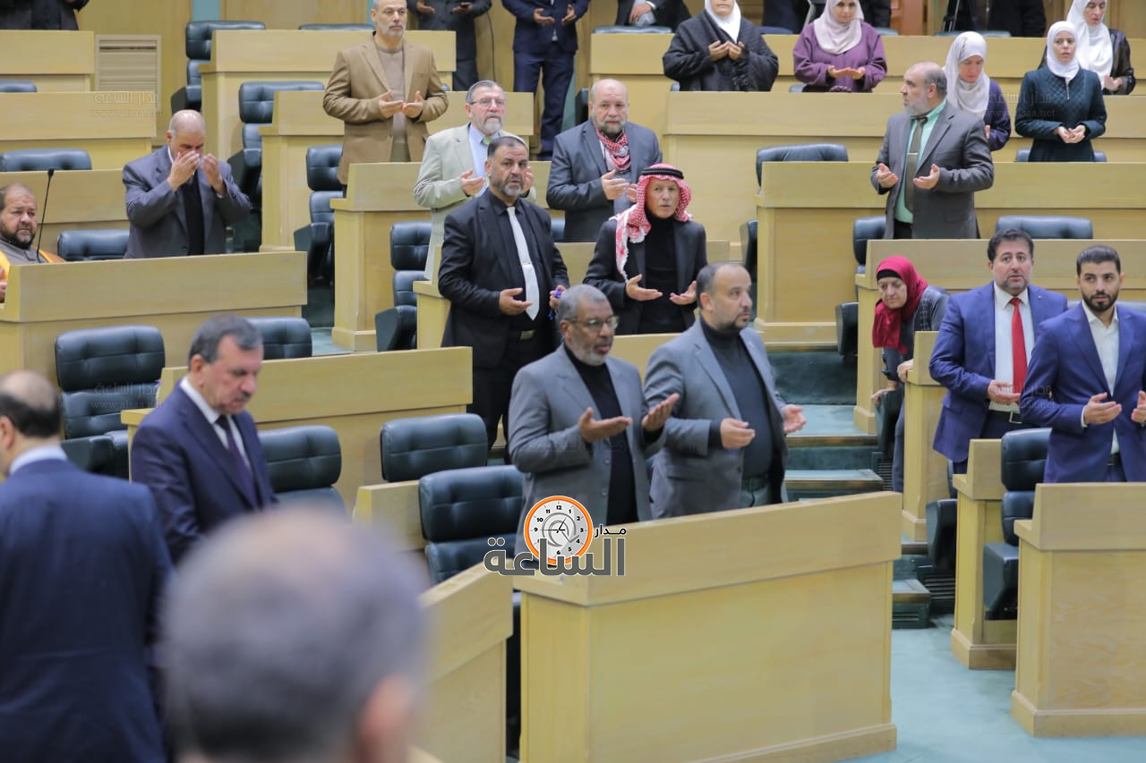 Madar Al-Saa Images 0.2739455729621625