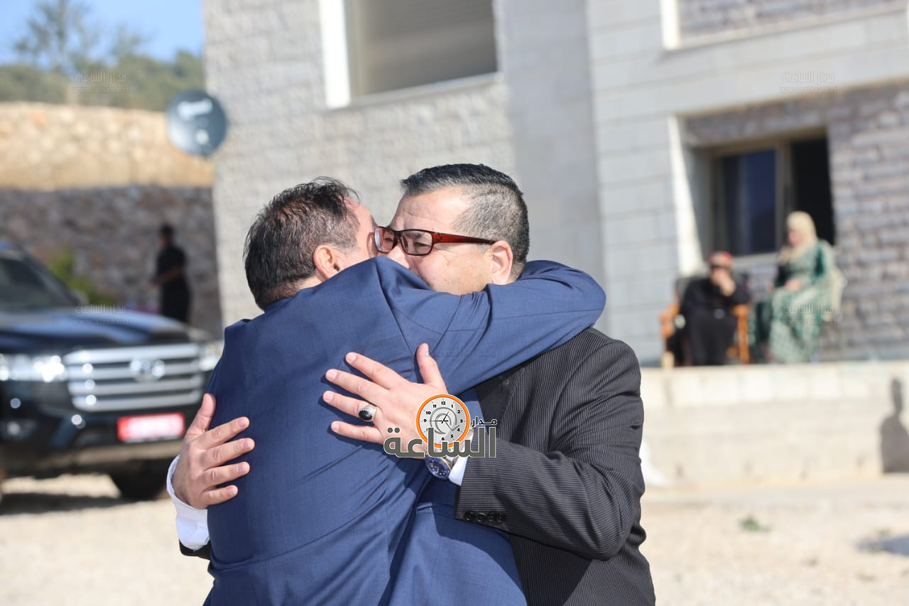 Madar Al-Saa Images 0.8262368535920186