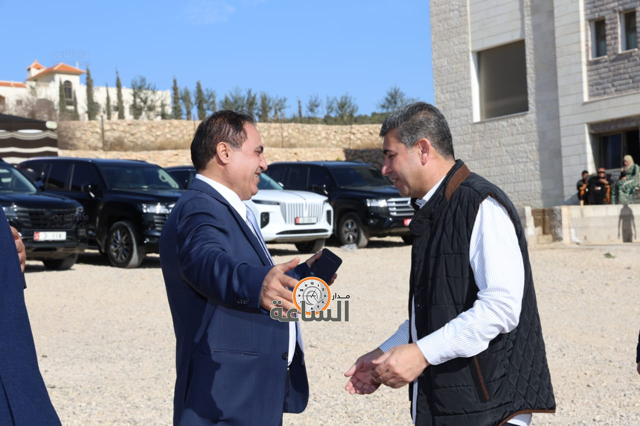 Madar Al-Saa Images 0.4605260747780644