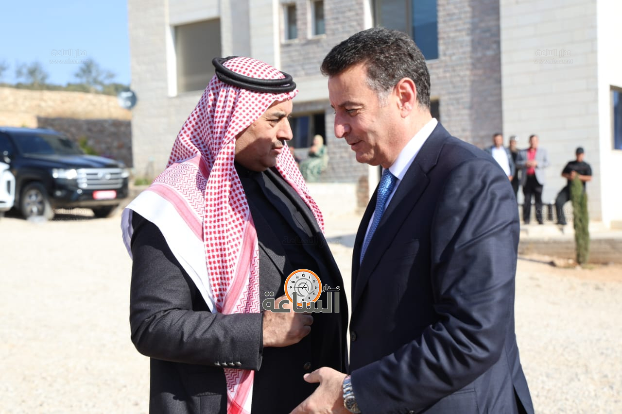 Madar Al-Saa Images 0.7976866216708036