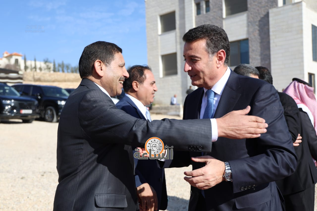 Madar Al-Saa Images 0.3471663397609479