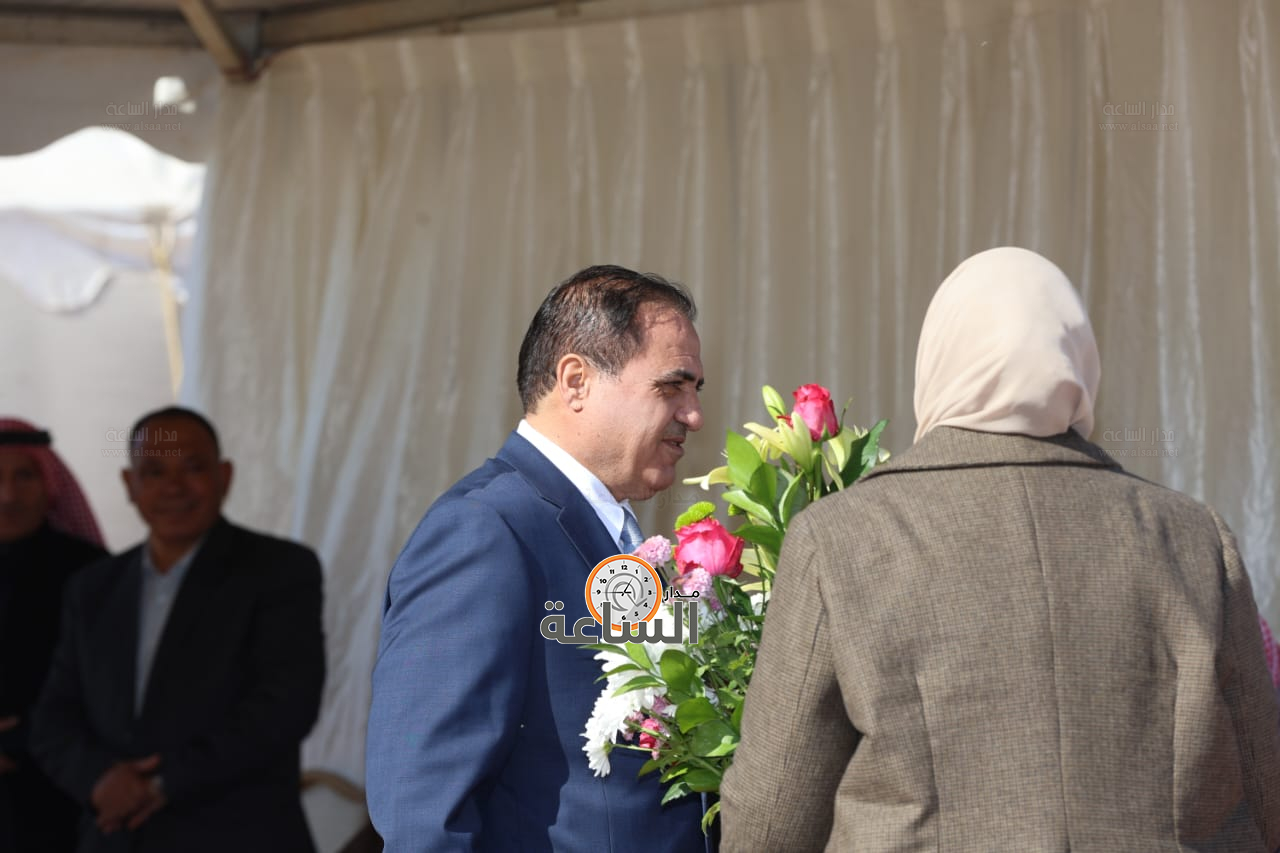 Madar Al-Saa Images 0.3016688541764292