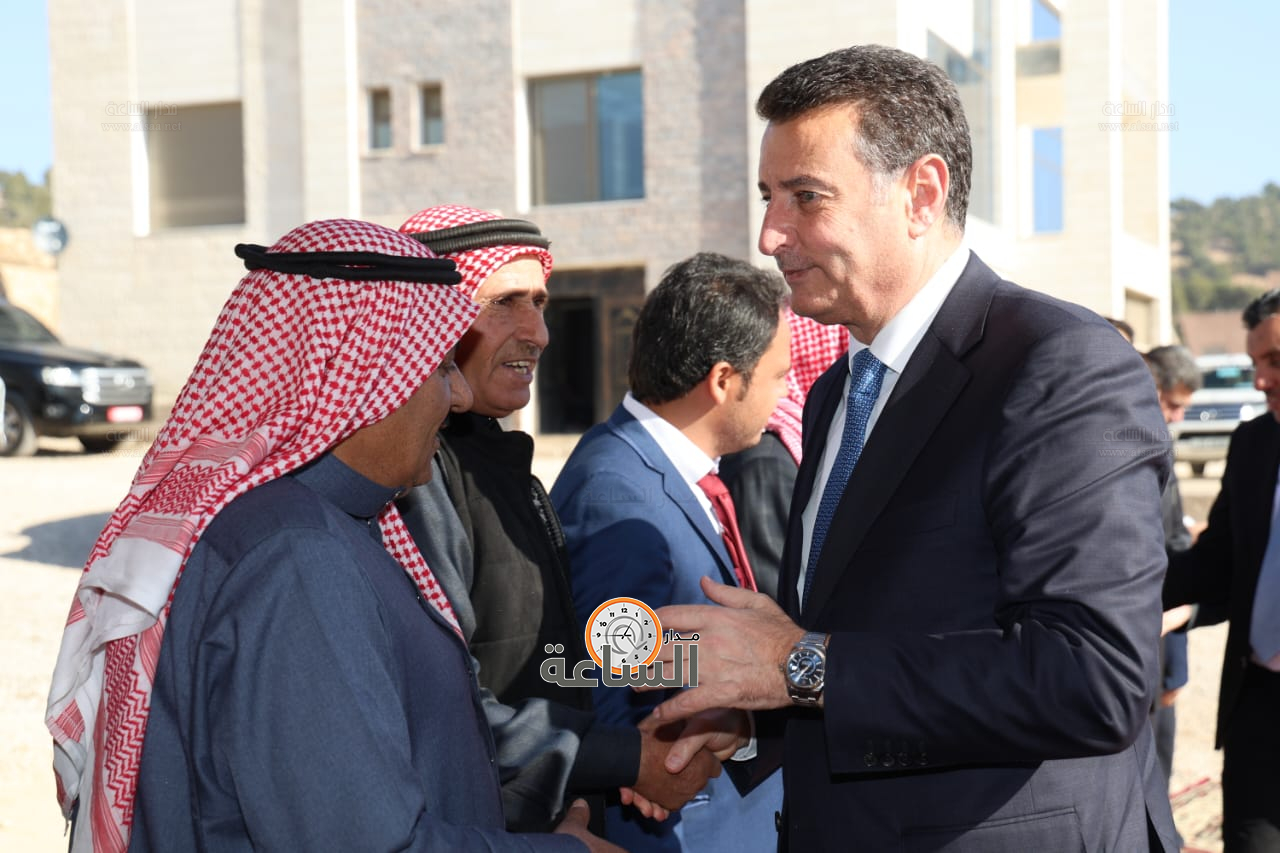 Madar Al-Saa Images 0.8064245007246704