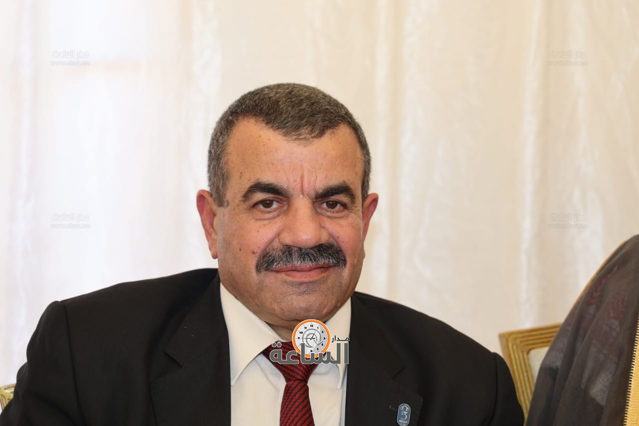 Madar Al-Saa Images 0.25872593287350787