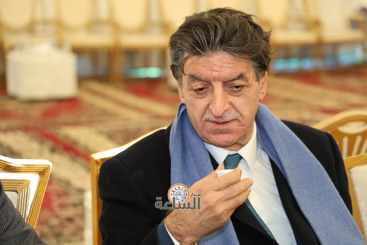 Madar Al-Saa Images 0.7993112529210098