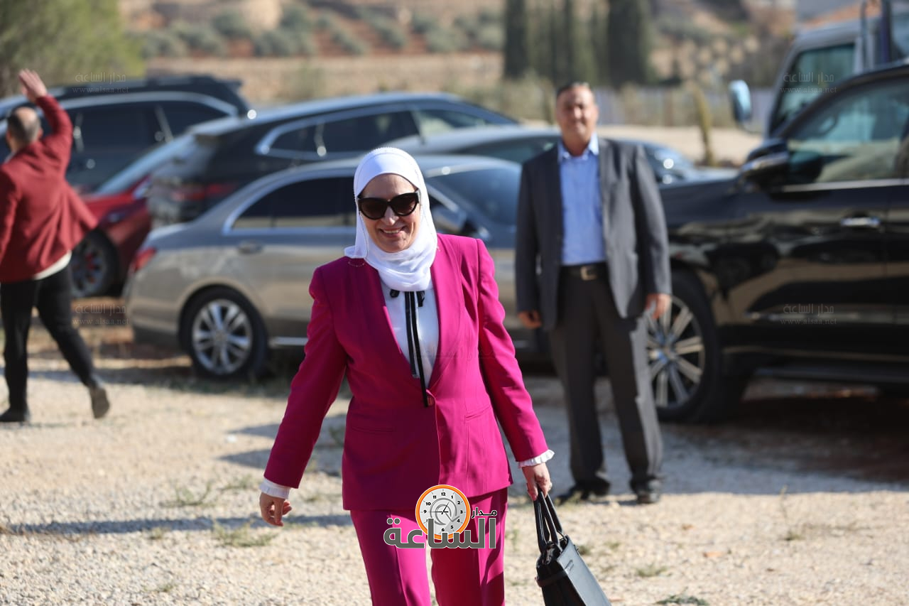 Madar Al-Saa Images 0.29871736504703894