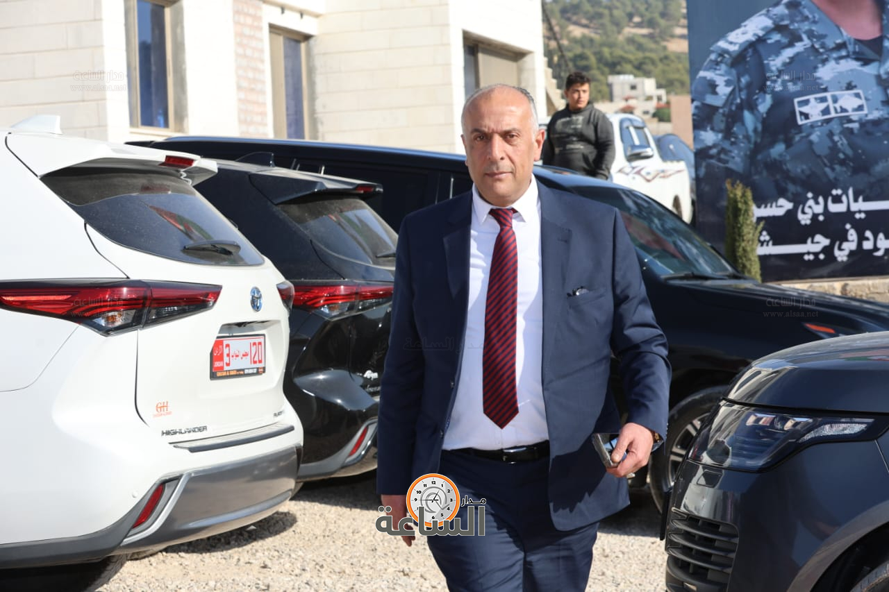 Madar Al-Saa Images 0.7181036419009905