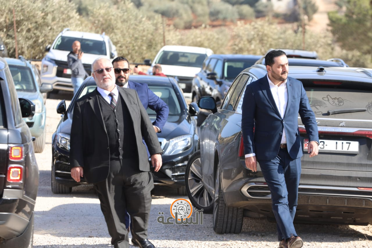 Madar Al-Saa Images 0.765311788569824