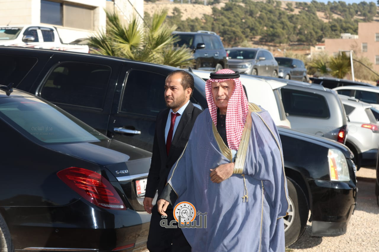 Madar Al-Saa Images 0.3333578138369009