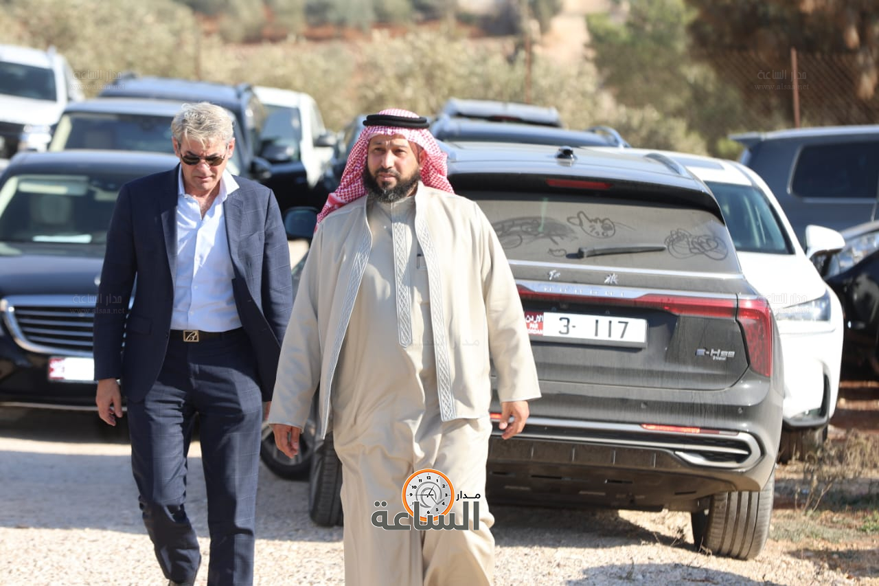 Madar Al-Saa Images 0.9495494575432952