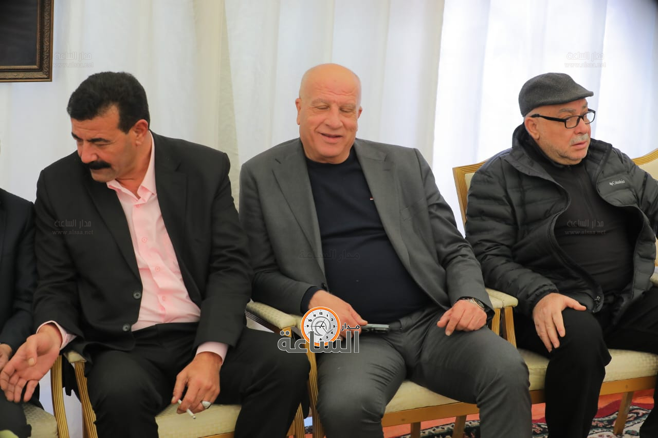 Madar Al-Saa Images 0.4241485007769339