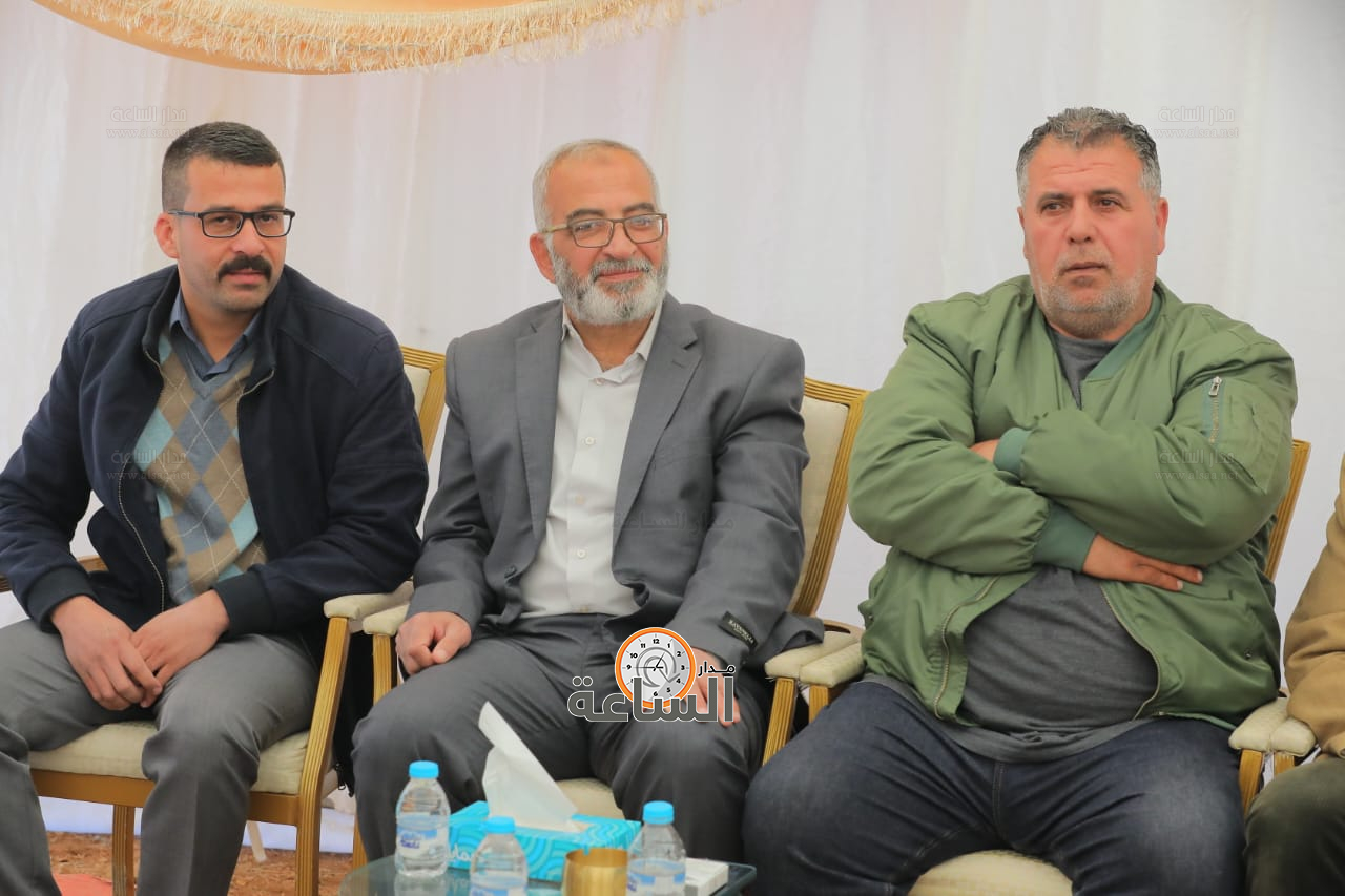 Madar Al-Saa Images 0.37748246915855566