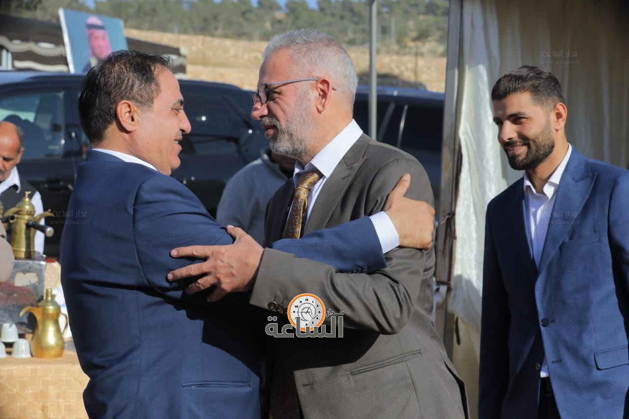 Madar Al-Saa Images 0.7461667519380712