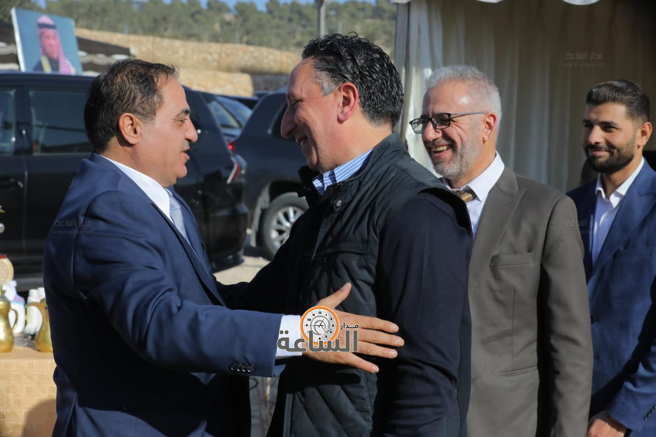 Madar Al-Saa Images 0.27229676547685044