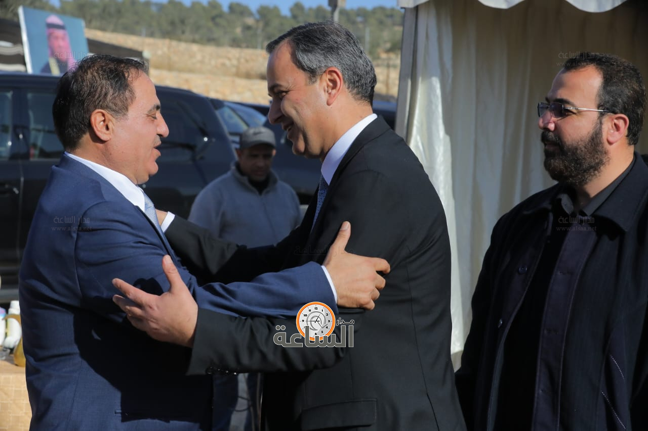 Madar Al-Saa Images 0.9322615358960966