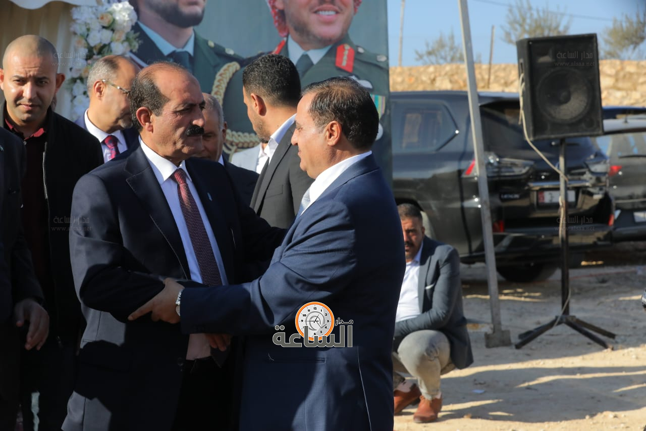 Madar Al-Saa Images 0.3659959535536863