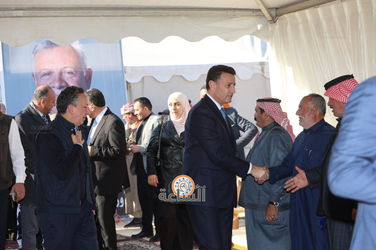 Madar Al-Saa Images 0.24018580551395874