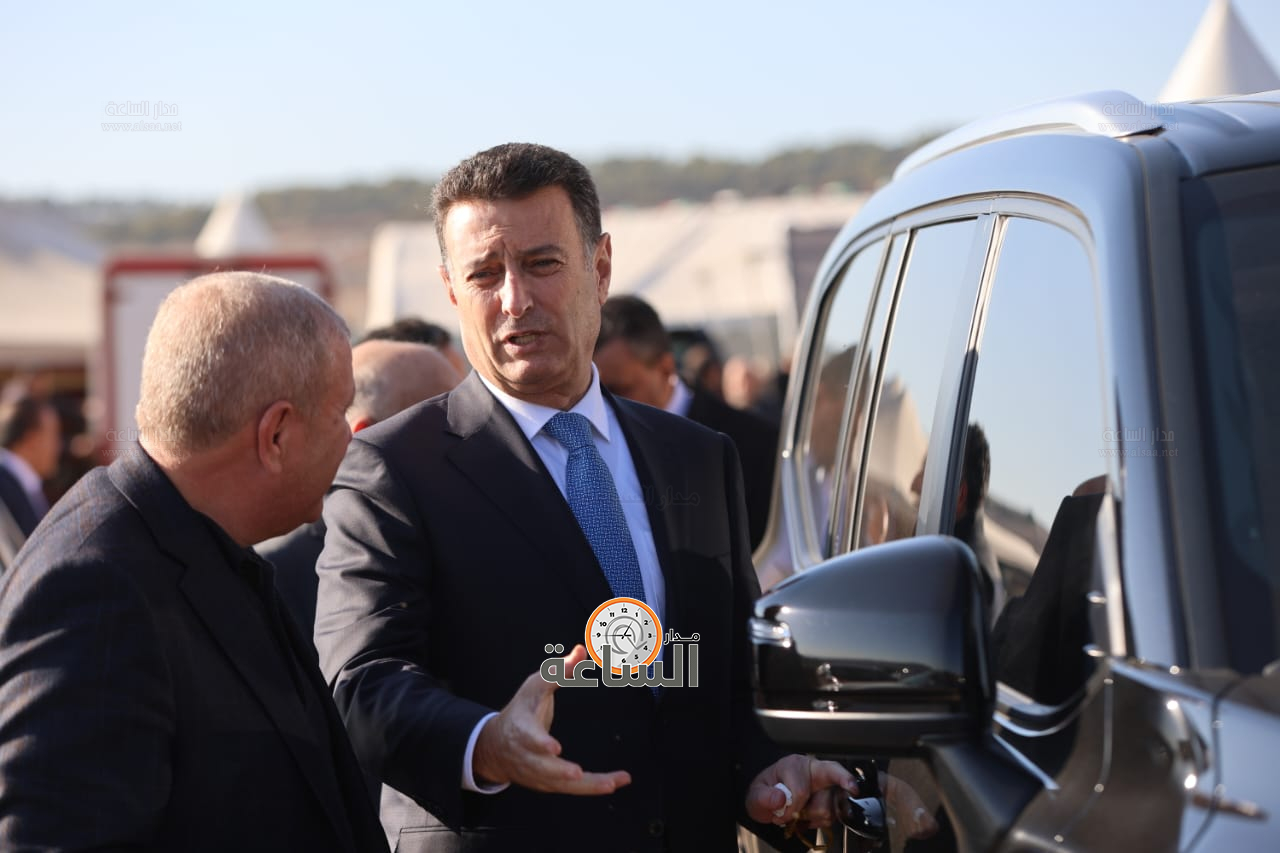 Madar Al-Saa Images 0.14907408328079486