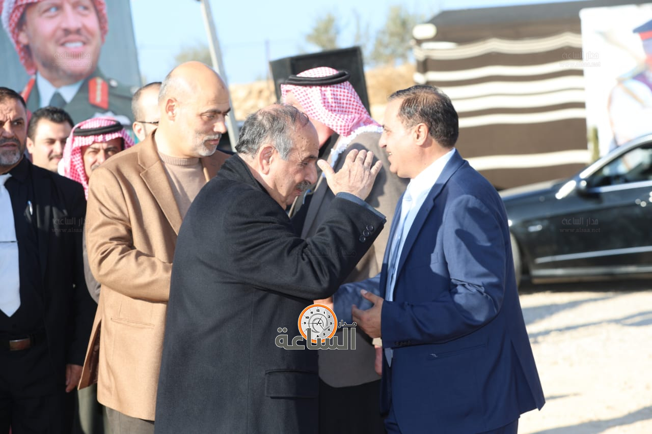 Madar Al-Saa Images 0.7505782732325099