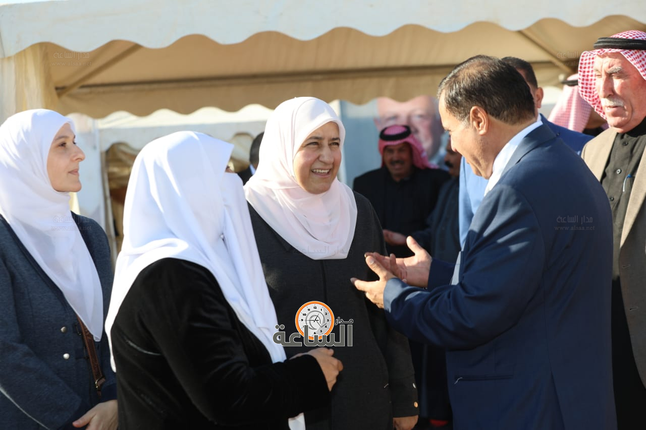 Madar Al-Saa Images 0.8880915376362113