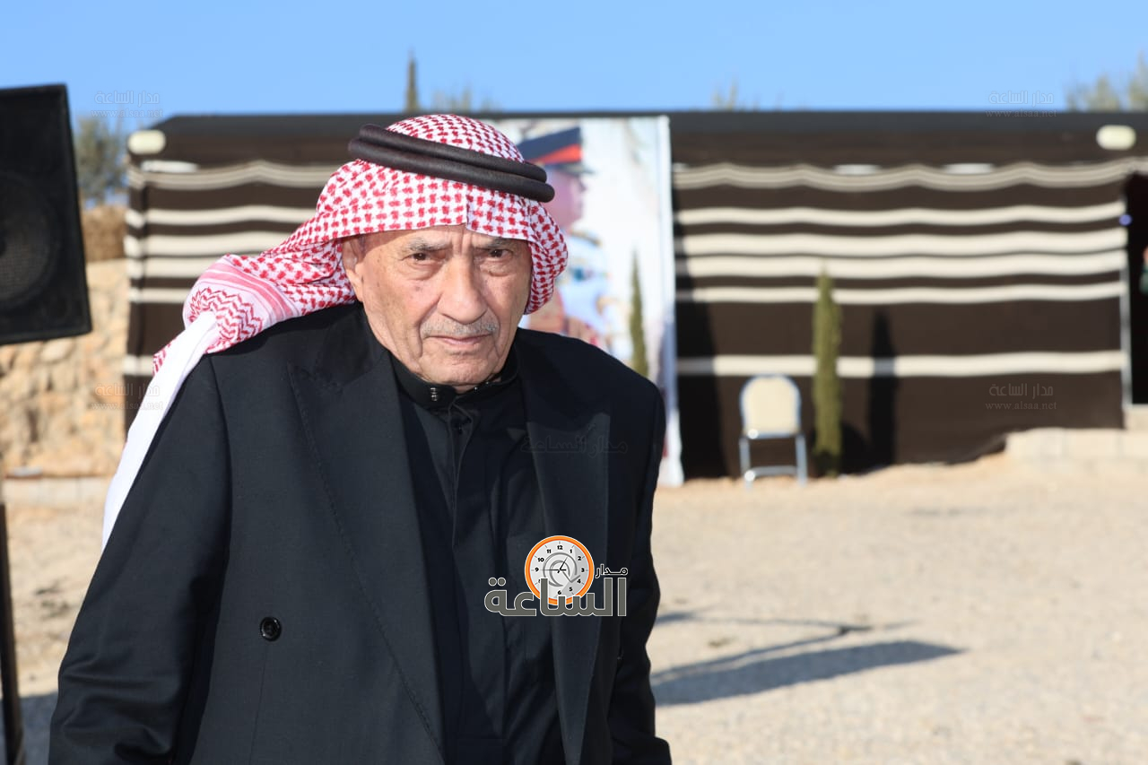 Madar Al-Saa Images 0.4565448707874358