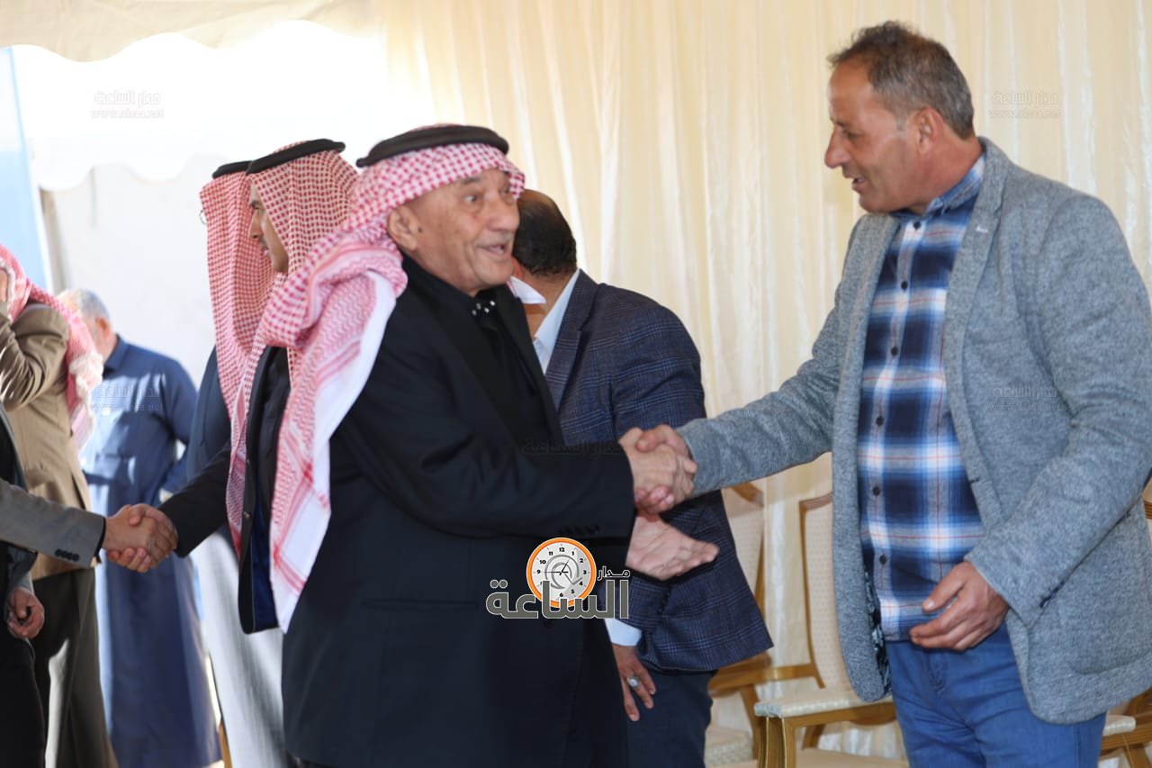 Madar Al-Saa Images 0.017999388042332365