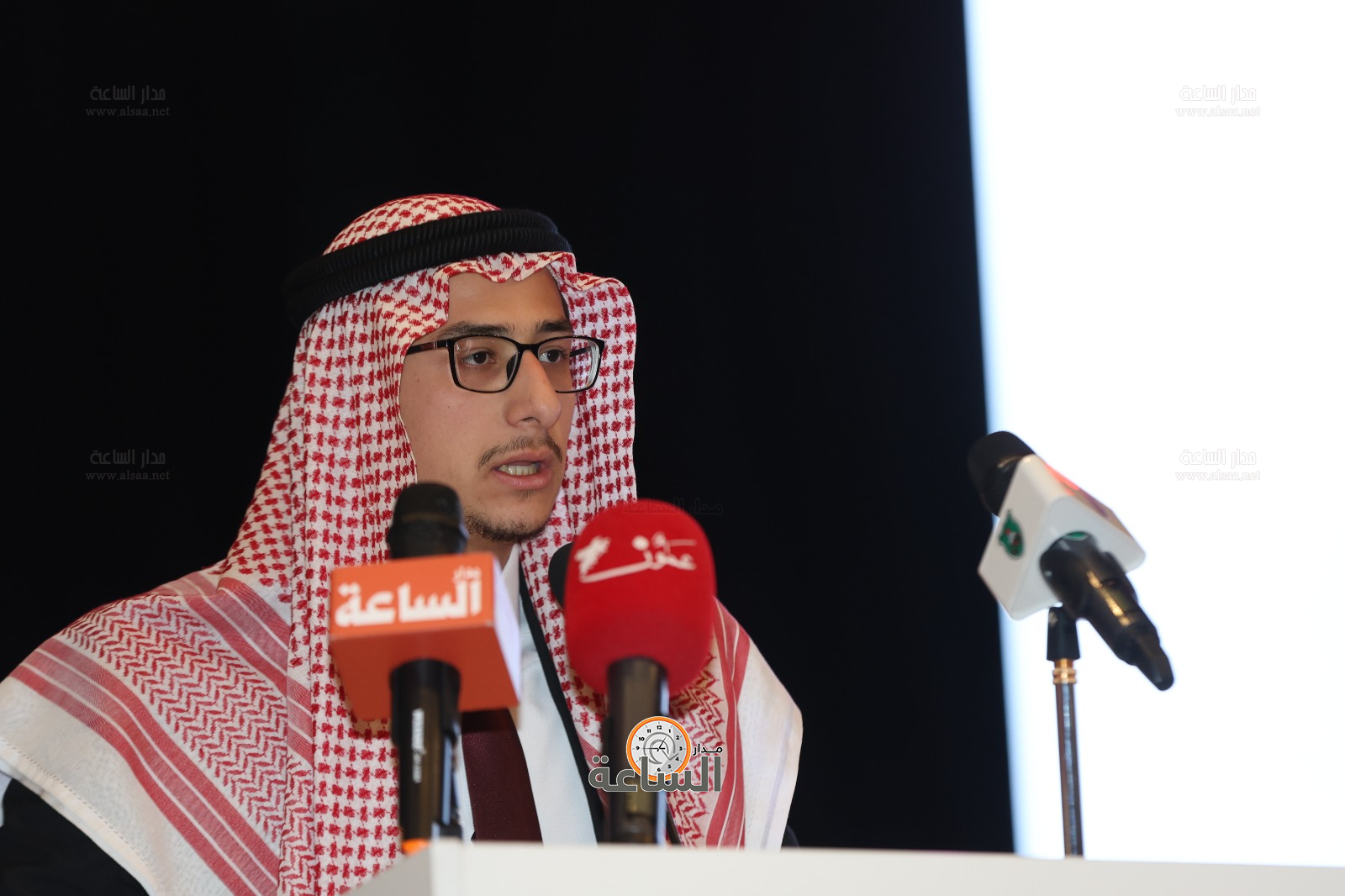 Madar Al-Saa Images 0.622407103430989