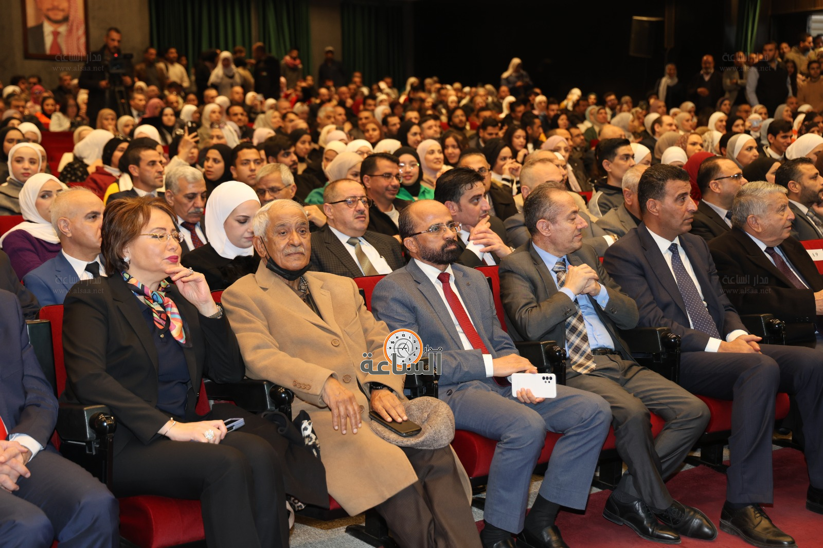 Madar Al-Saa Images 0.4762649353508379