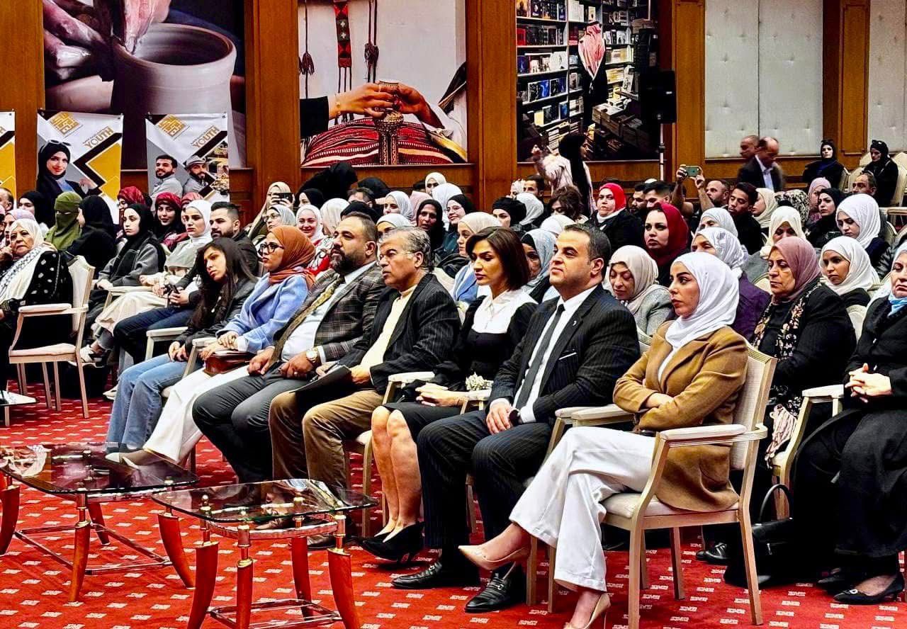 Madar Al-Saa Images 0.16541378027110576