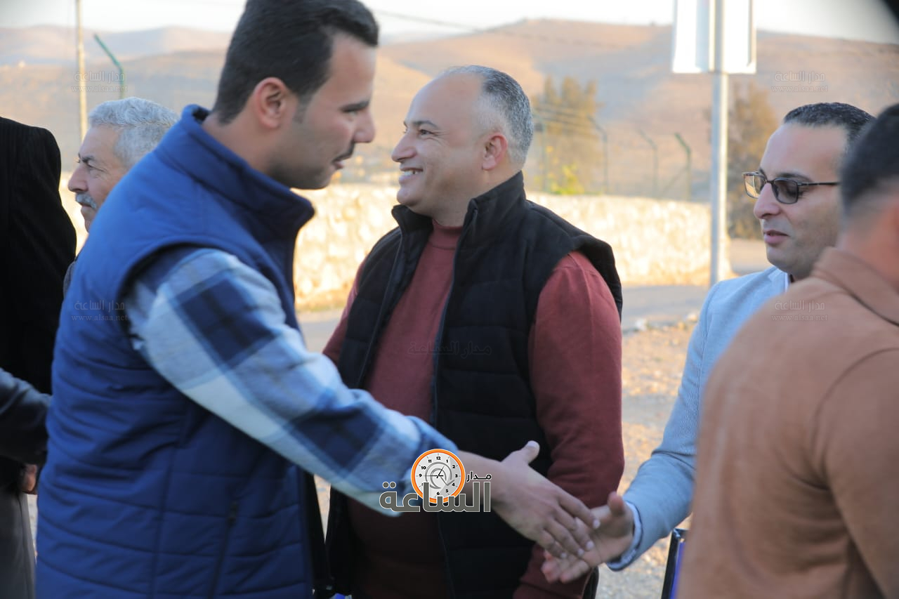 Madar Al-Saa Images 0.4021844940727266