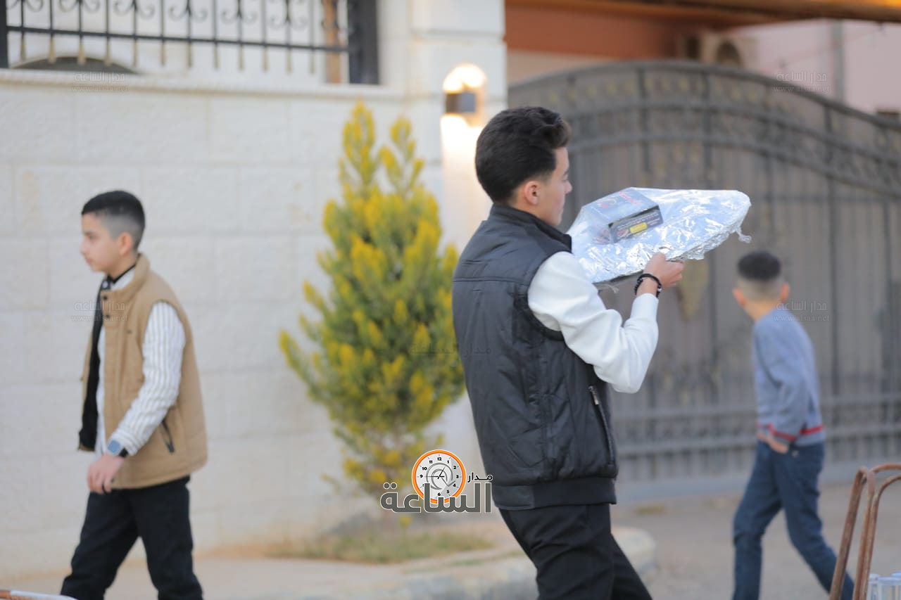 Madar Al-Saa Images 0.594934460965254