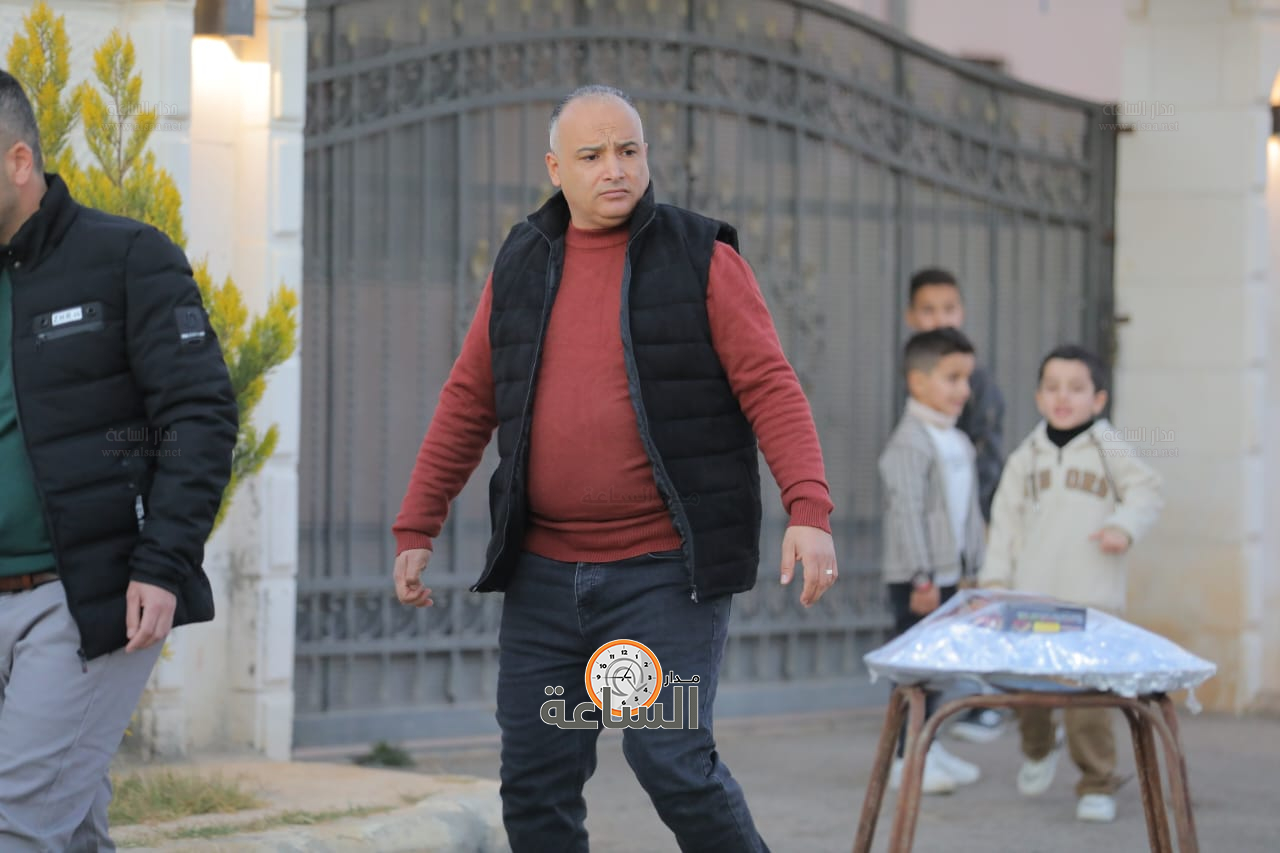 Madar Al-Saa Images 0.4959509782491853