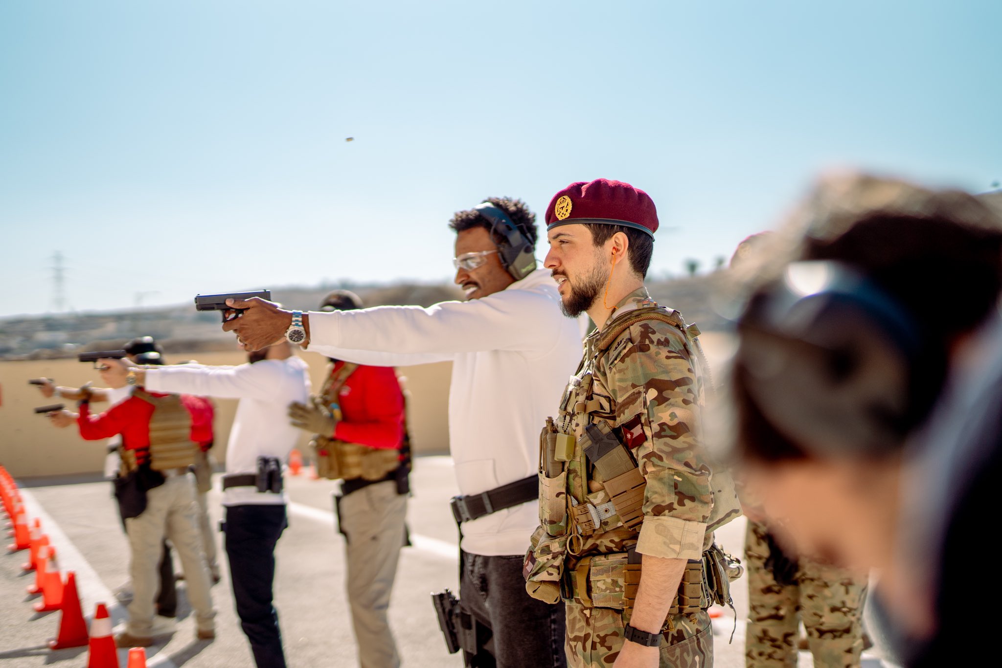 Madar Al-Saa Images 0.9046553463768916