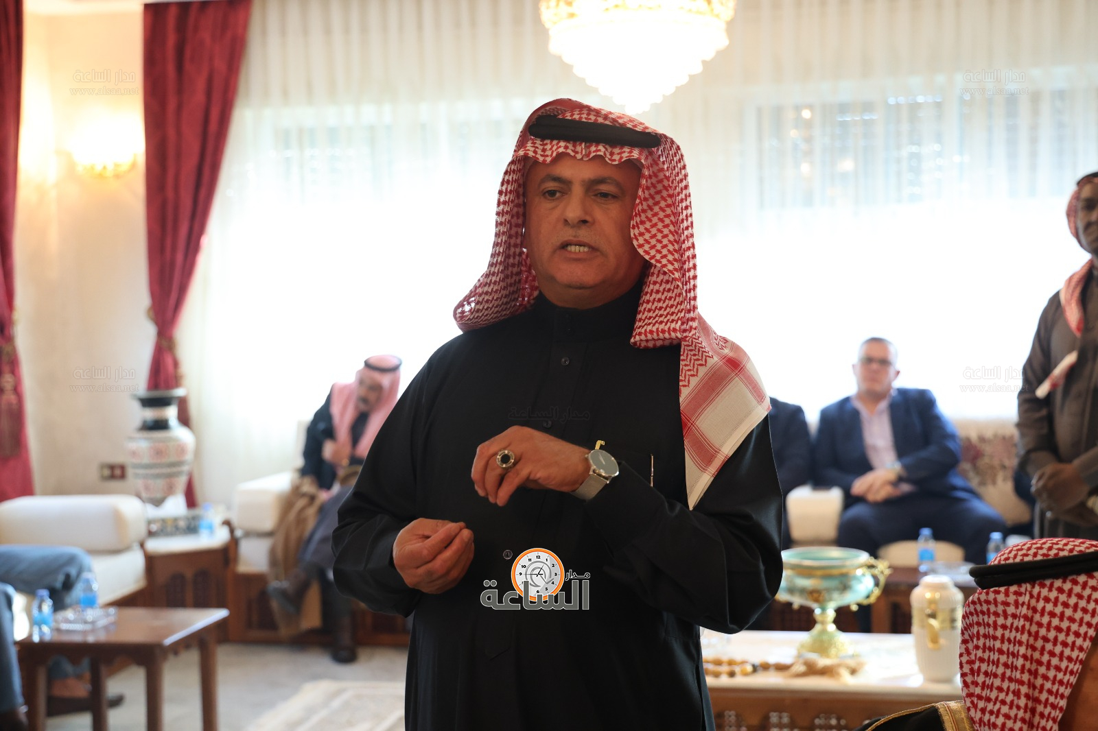 Madar Al-Saa Images 0.19042335957593481